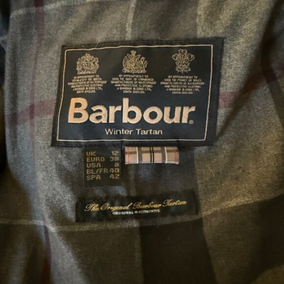 Barbour Winter Tartan Black Quilted Jacket (Women's) Size 8 - Picture 3 of 6